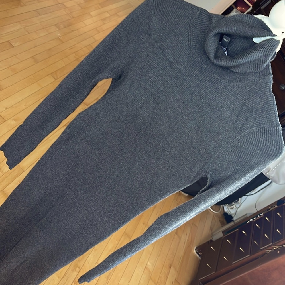 New without tag express knit dress long length in dark gray size S